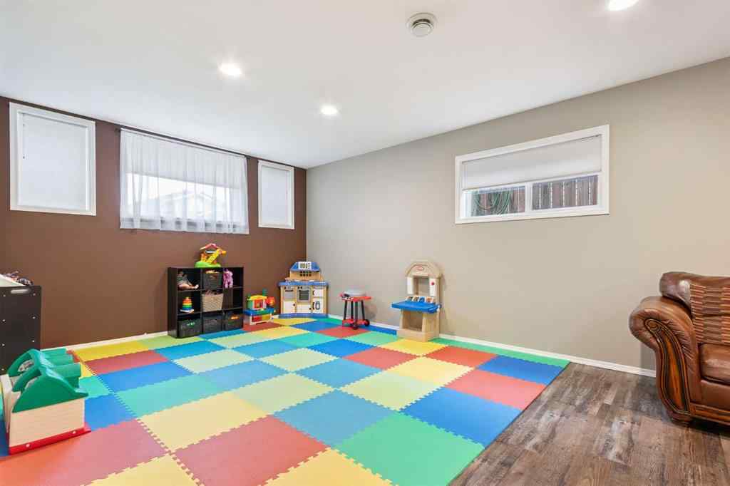 MLS® A2265640 - 4204 72 Avenue  in West Lloydminster Lloydminster, Residential