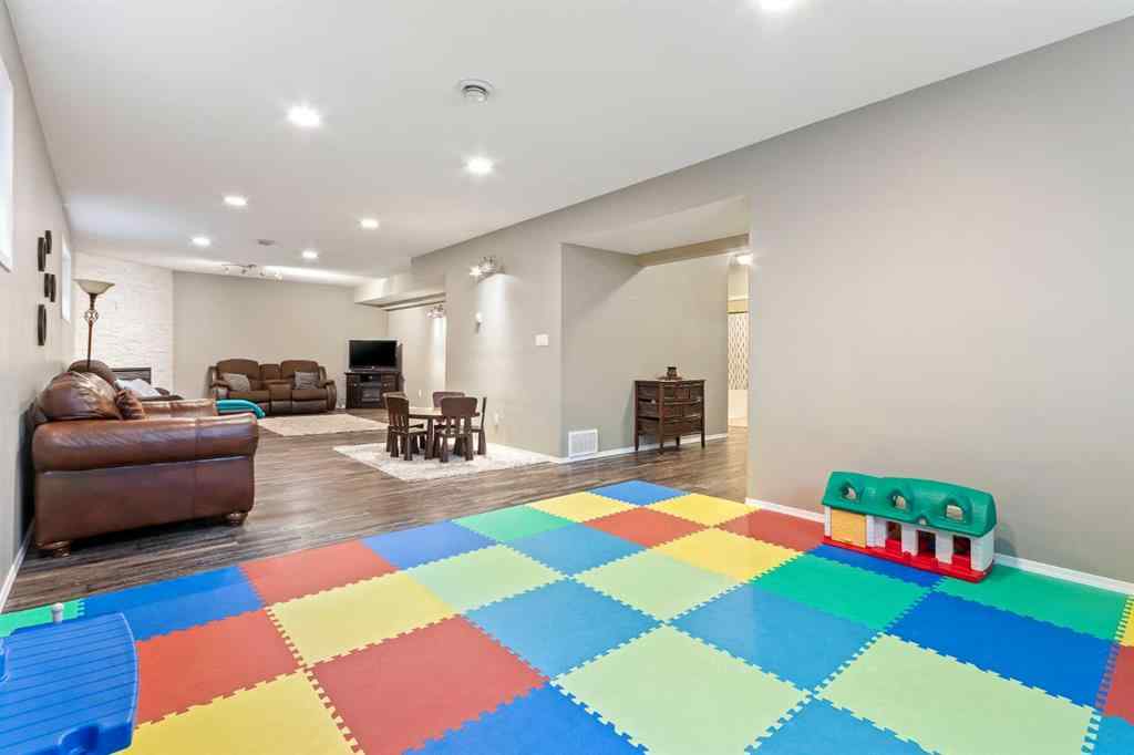 MLS® A2265640 - 4204 72 Avenue  in West Lloydminster Lloydminster, Residential