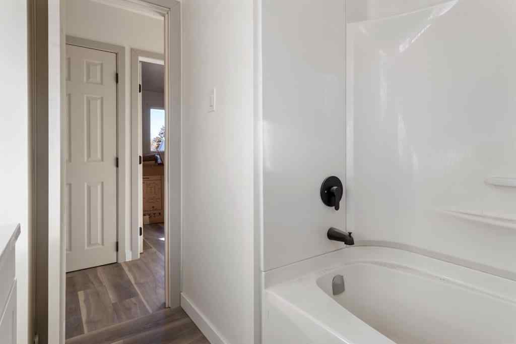 MLS® A2265641 - 5301 47 Street  in West Lloydminster Lloydminster, Residential