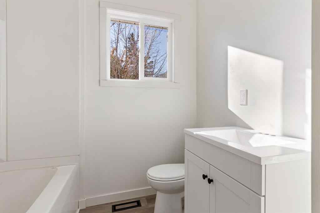 MLS® A2265641 - 5301 47 Street  in West Lloydminster Lloydminster, Residential