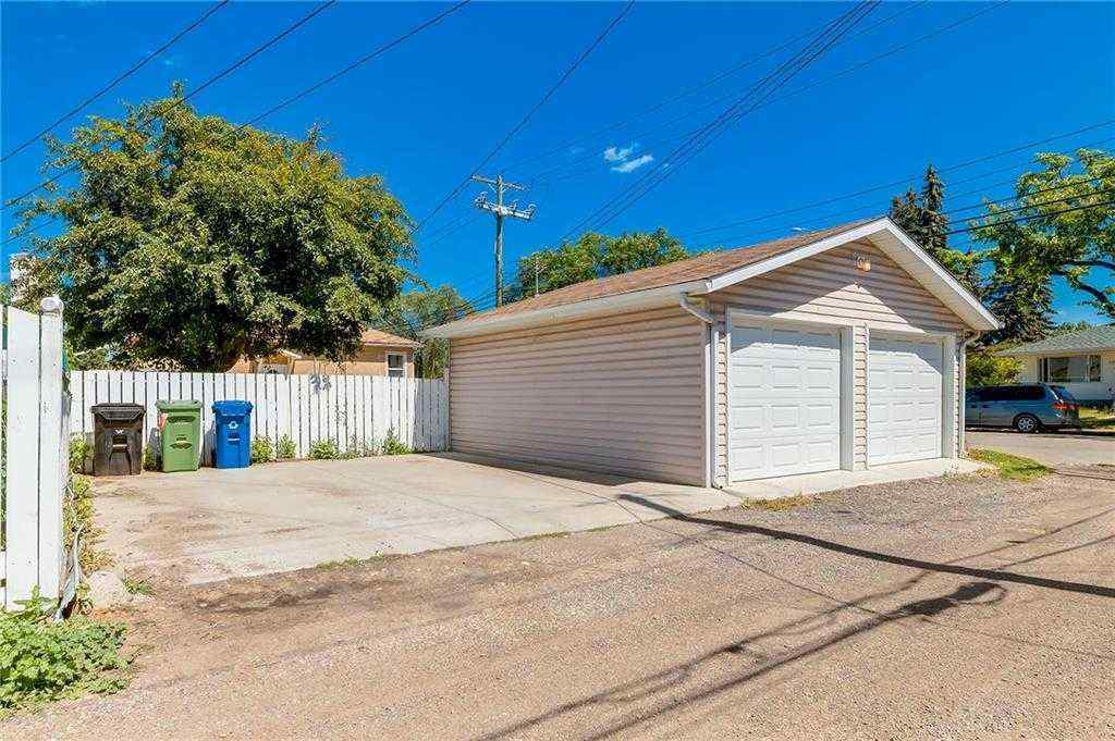 MLS® A2265644 - 639 18 Avenue NE in Winston Heights/Mountview Calgary, Residential