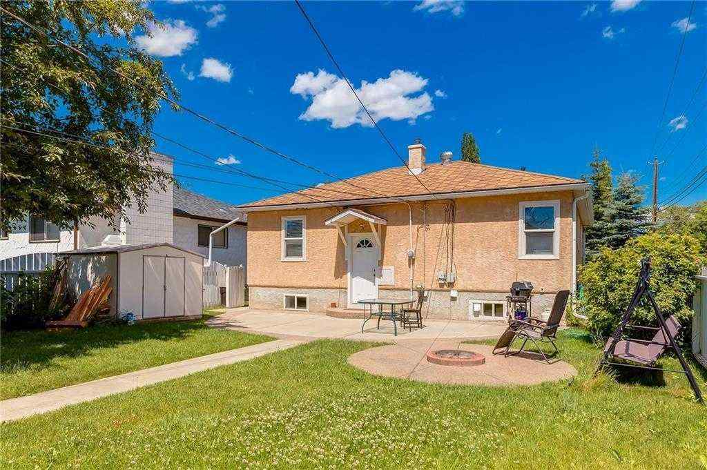 MLS® A2265644 - 639 18 Avenue NE in Winston Heights/Mountview Calgary, Residential