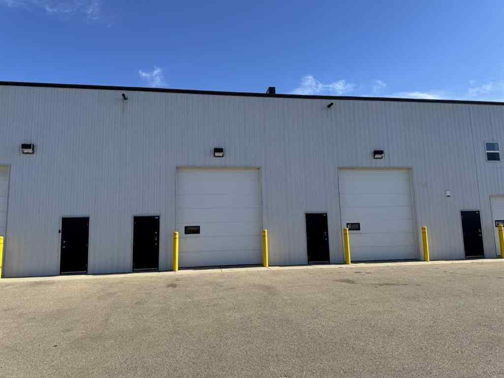 MLS® A2265646 - Unit #105 251 Spruce Street  in Piper Creek Business Park Rural Red Deer County, Commercial