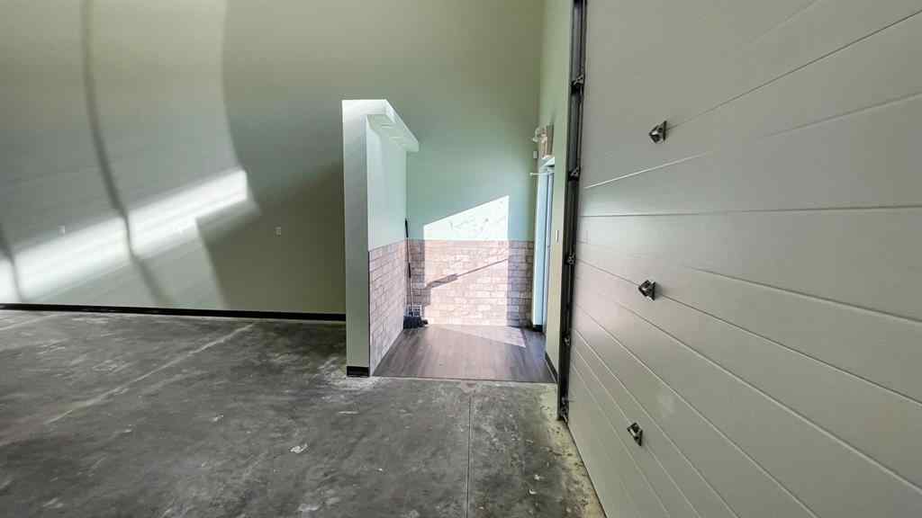 MLS® A2265646 - Unit #105 251 Spruce Street  in Piper Creek Business Park Rural Red Deer County, Commercial