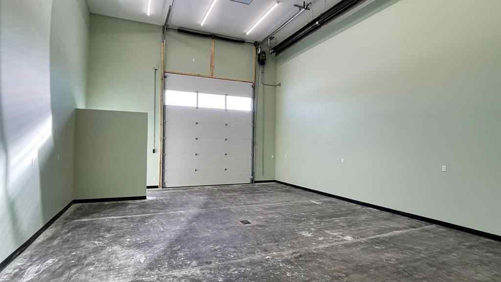 MLS® A2265646 - Unit #105 251 Spruce Street  in Piper Creek Business Park Rural Red Deer County, Commercial