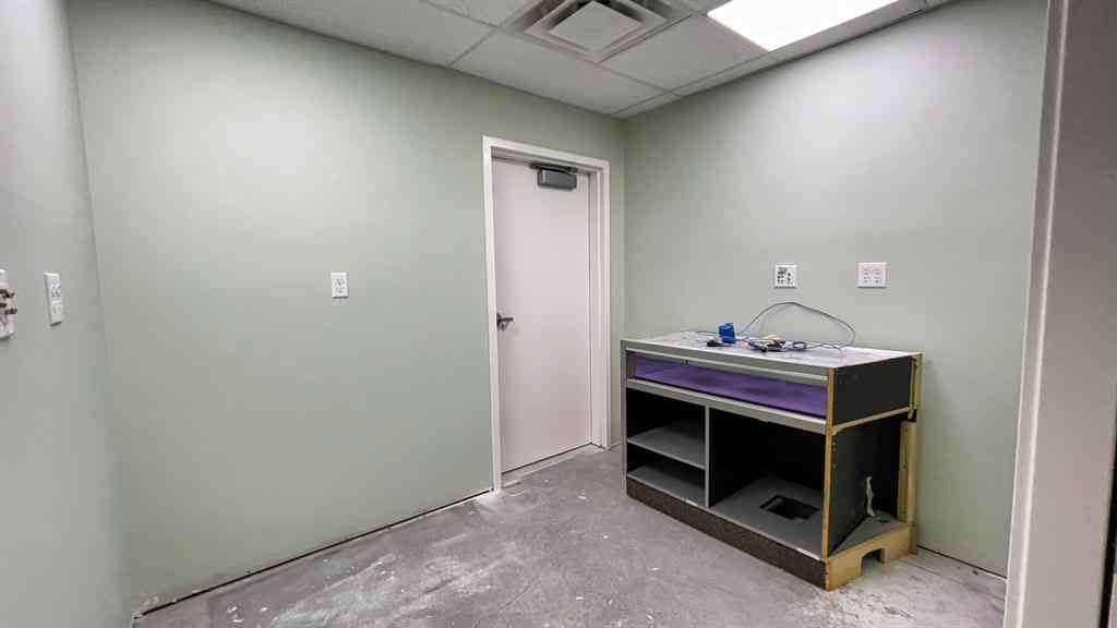 MLS® A2265646 - Unit #105 251 Spruce Street  in Piper Creek Business Park Rural Red Deer County, Commercial