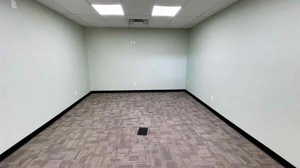 MLS® A2265646 - Unit #105 251 Spruce Street  in Piper Creek Business Park Rural Red Deer County, Commercial