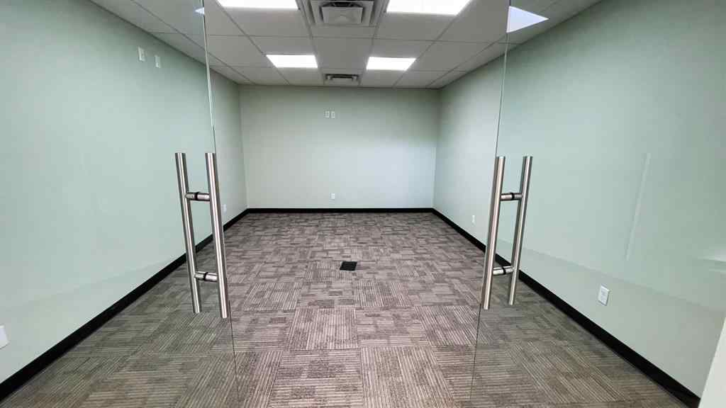 MLS® A2265646 - Unit #105 251 Spruce Street  in Piper Creek Business Park Rural Red Deer County, Commercial