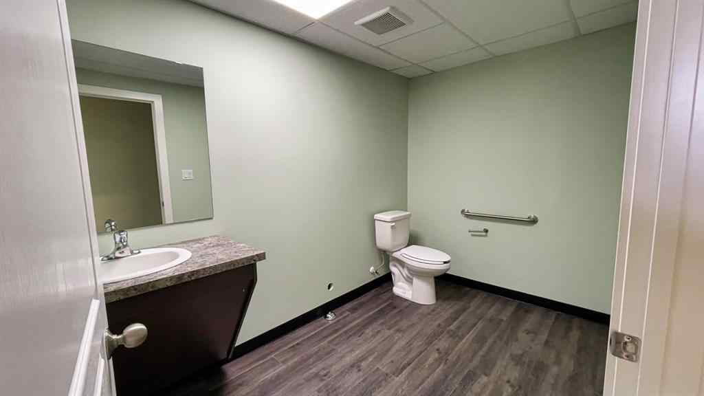MLS® A2265646 - Unit #105 251 Spruce Street  in Piper Creek Business Park Rural Red Deer County, Commercial