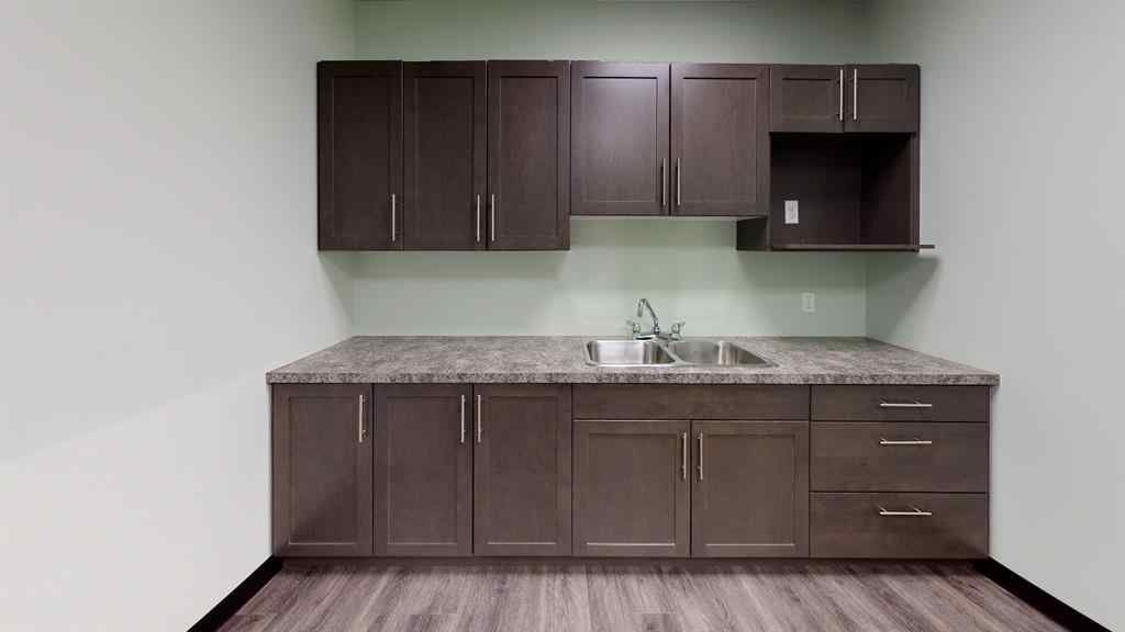 MLS® A2265646 - Unit #105 251 Spruce Street  in Piper Creek Business Park Rural Red Deer County, Commercial