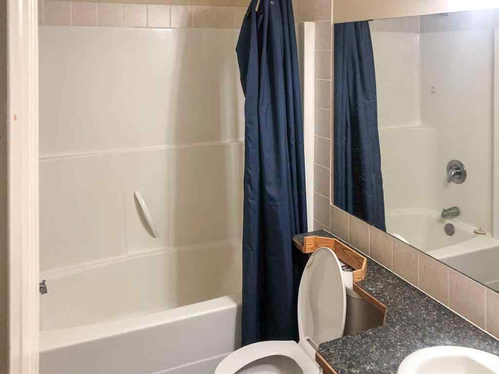 MLS® A2265650 - 7019 Deer Street  in College Heights Lacombe, Residential