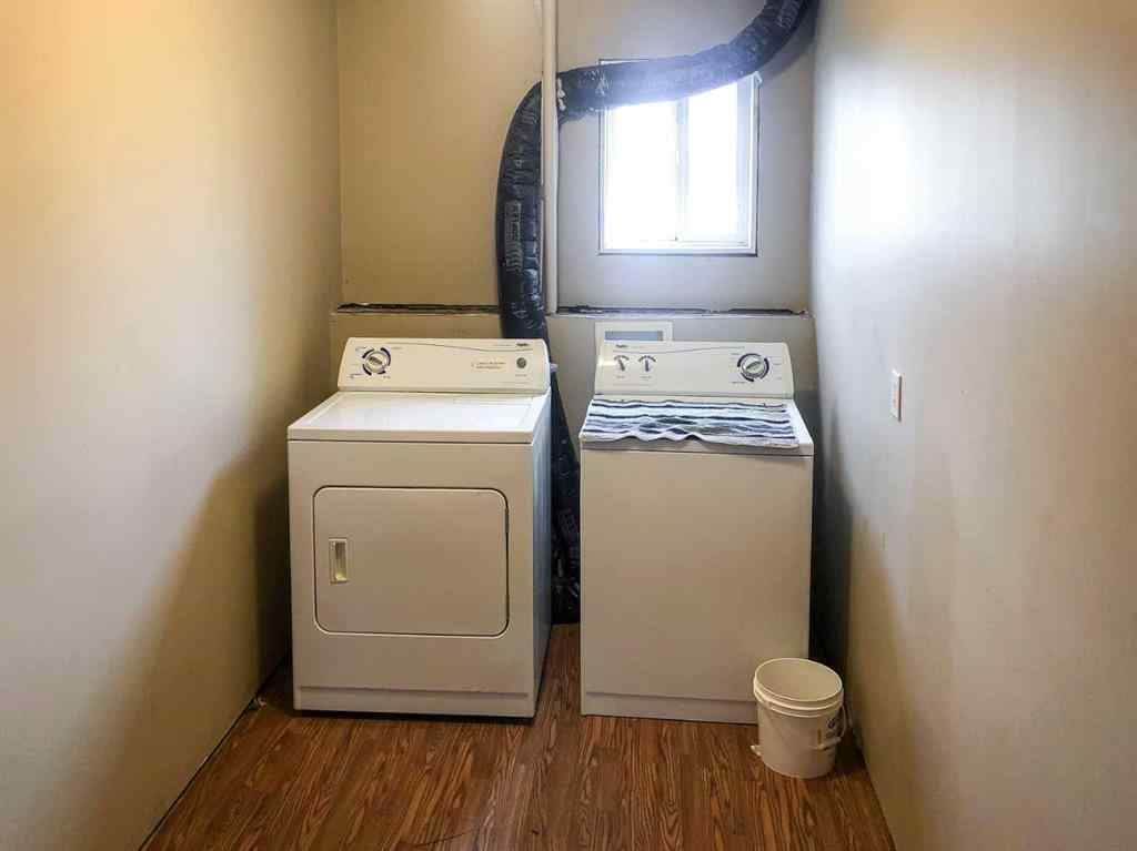 MLS® A2265650 - 7019 Deer Street  in College Heights Lacombe, Residential