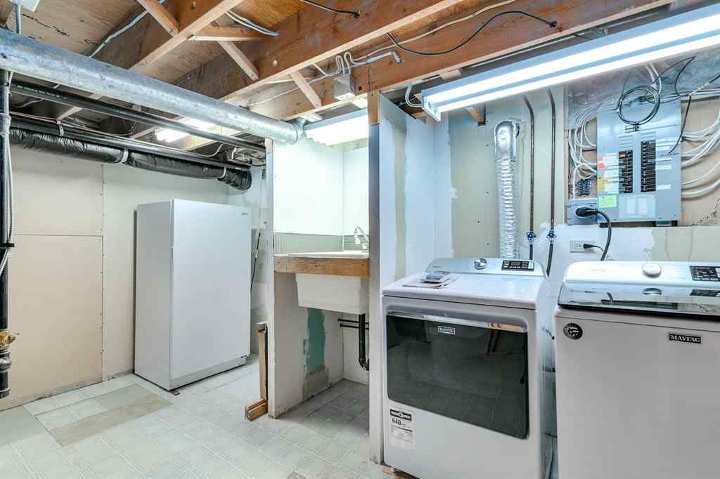 MLS® A2265651 - 76 Woodstock Road SW in Woodlands Calgary, Residential