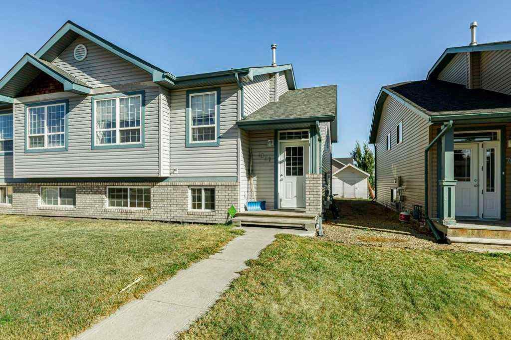MLS® A2265659 - 7021 Deer Street  in College Heights Lacombe, Residential