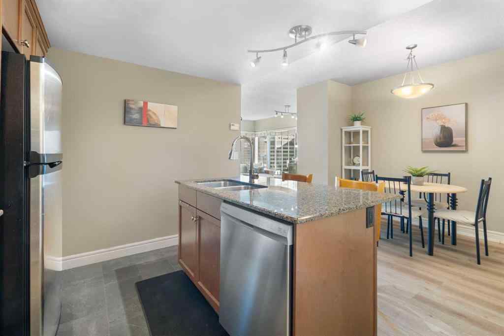 MLS® A2265668 - Unit #1806 920 5 Avenue SW in Downtown Commercial Core Calgary, Residential