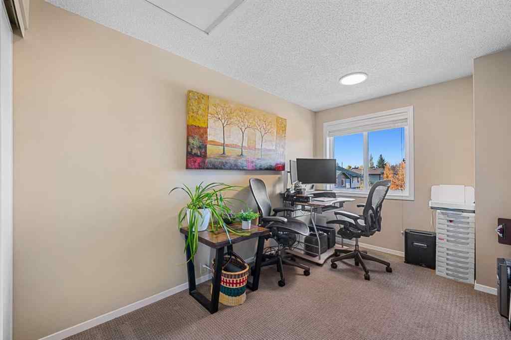 MLS® A2265670 - 151 Woodglen Grove SW in Woodbine Calgary, Residential