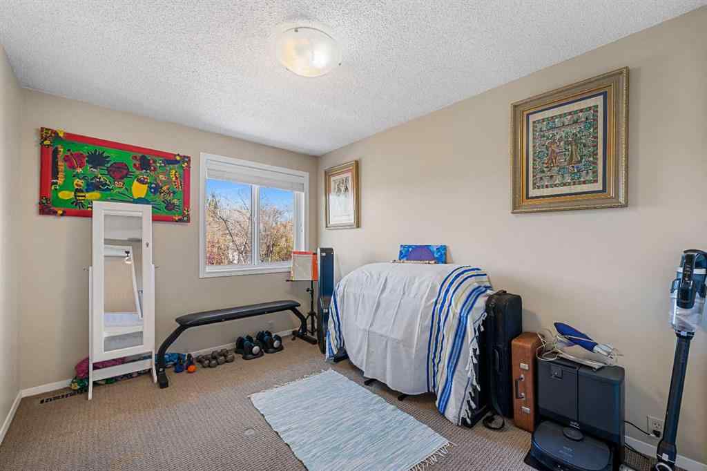 MLS® A2265670 - 151 Woodglen Grove SW in Woodbine Calgary, Residential