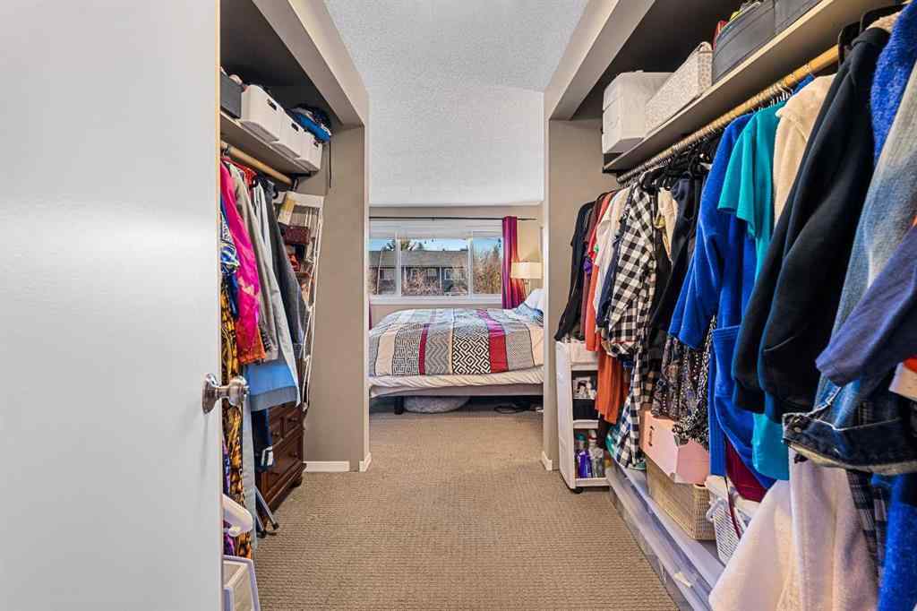 MLS® A2265670 - 151 Woodglen Grove SW in Woodbine Calgary, Residential