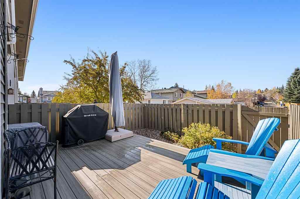 MLS® A2265670 - 151 Woodglen Grove SW in Woodbine Calgary, Residential