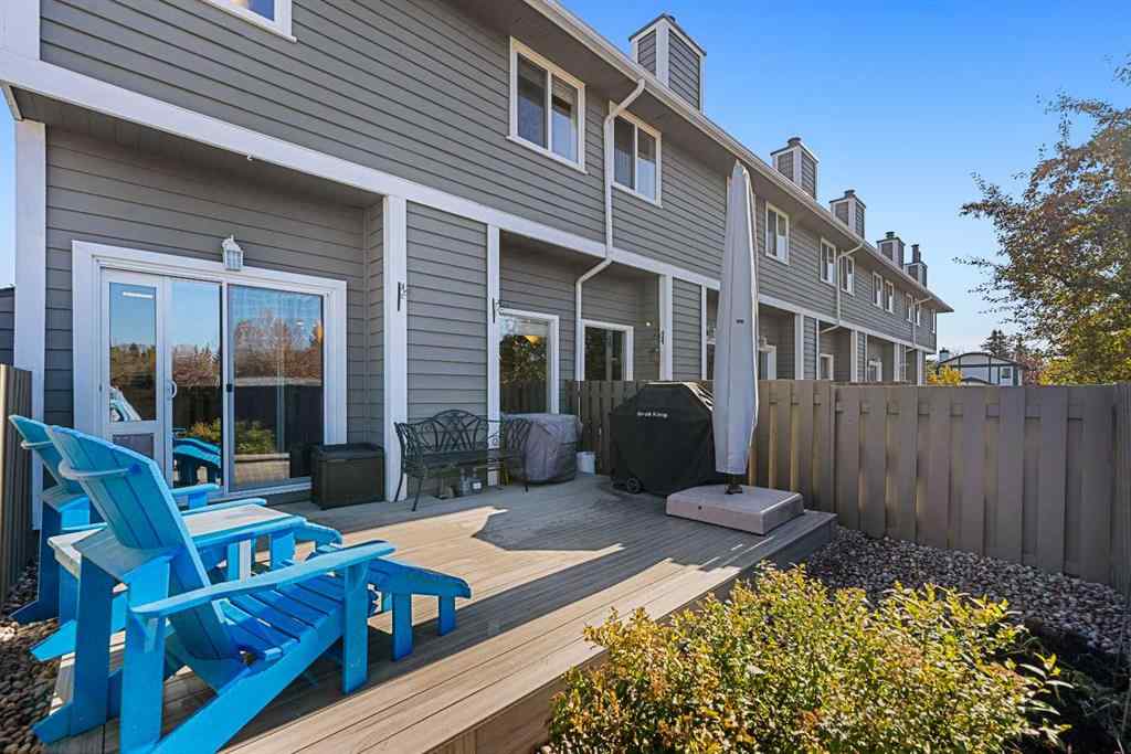 MLS® A2265670 - 151 Woodglen Grove SW in Woodbine Calgary, Residential