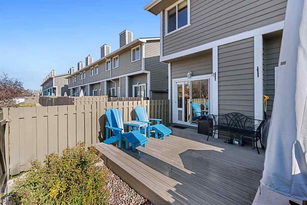 MLS® A2265670 - 151 Woodglen Grove SW in Woodbine Calgary, Residential
