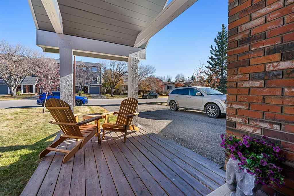 MLS® A2265670 - 151 Woodglen Grove SW in Woodbine Calgary, Residential