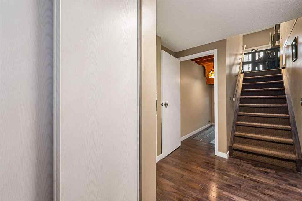 MLS® A2265670 - 151 Woodglen Grove SW in Woodbine Calgary, Residential