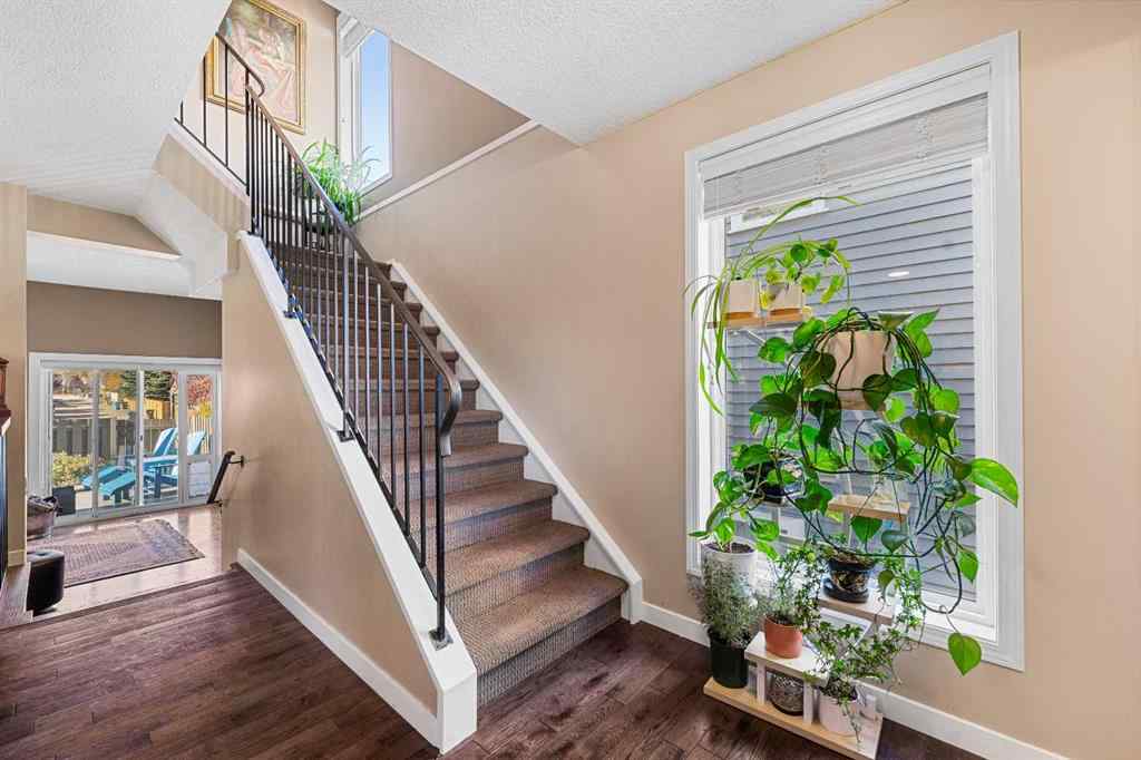 MLS® A2265670 - 151 Woodglen Grove SW in Woodbine Calgary, Residential