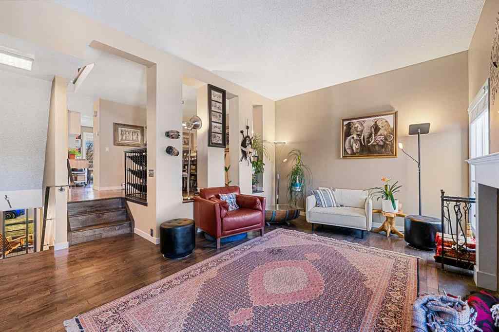 MLS® A2265670 - 151 Woodglen Grove SW in Woodbine Calgary, Residential