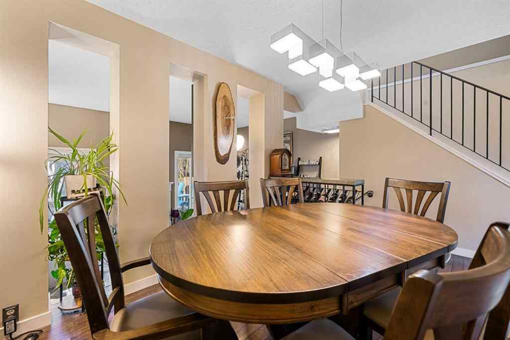 MLS® A2265670 - 151 Woodglen Grove SW in Woodbine Calgary, Residential