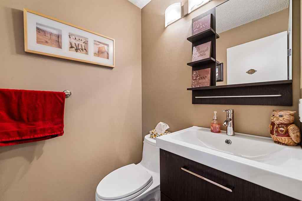 MLS® A2265670 - 151 Woodglen Grove SW in Woodbine Calgary, Residential