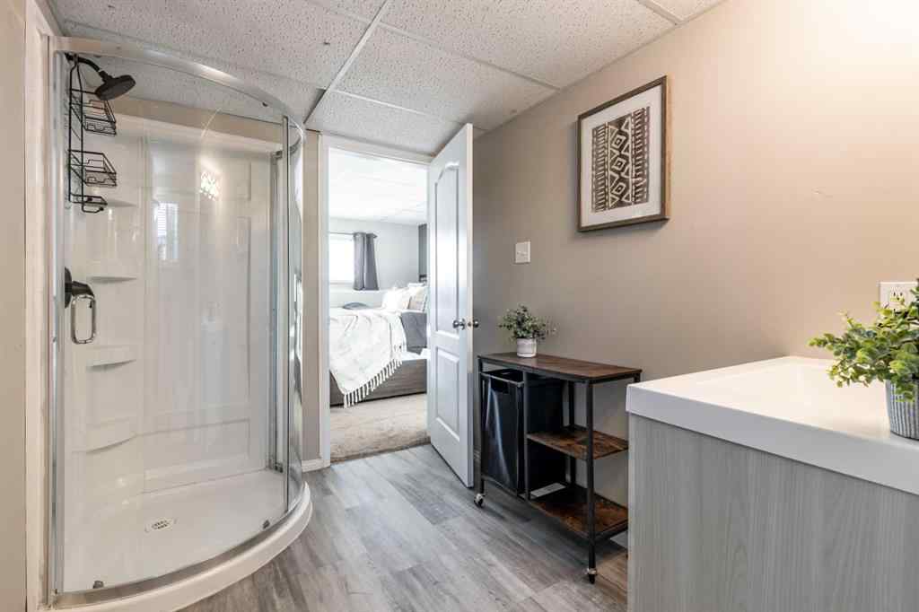 MLS® A2265672 - 516 Sissons Crescent SE in SE Southridge Medicine Hat, Residential
