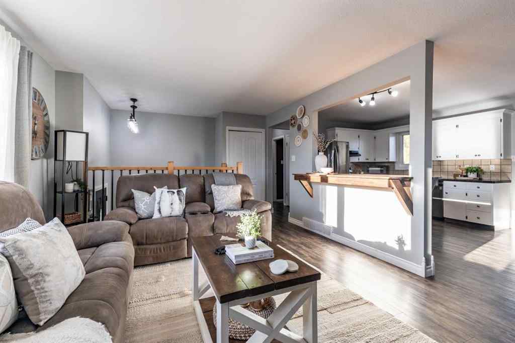 MLS® A2265672 - 516 Sissons Crescent SE in SE Southridge Medicine Hat, Residential