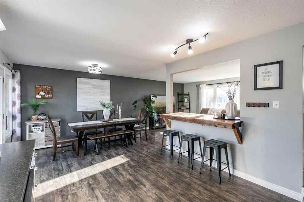 MLS® A2265672 - 516 Sissons Crescent SE in SE Southridge Medicine Hat, Residential