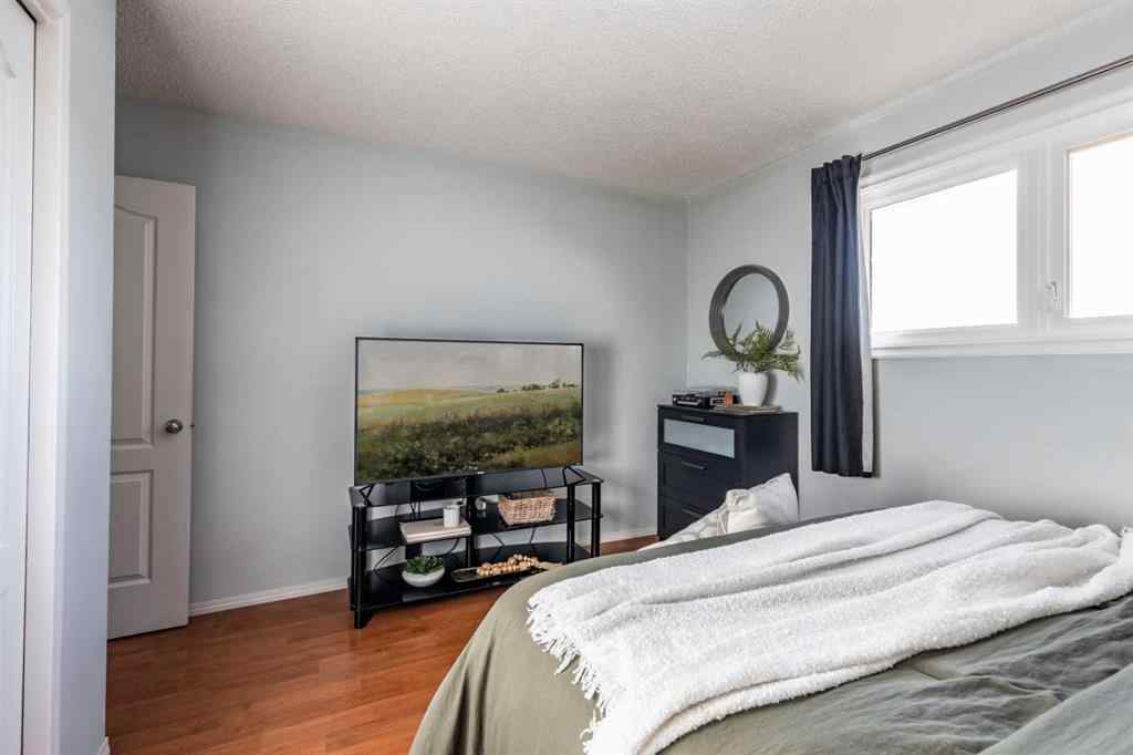 MLS® A2265672 - 516 Sissons Crescent SE in SE Southridge Medicine Hat, Residential