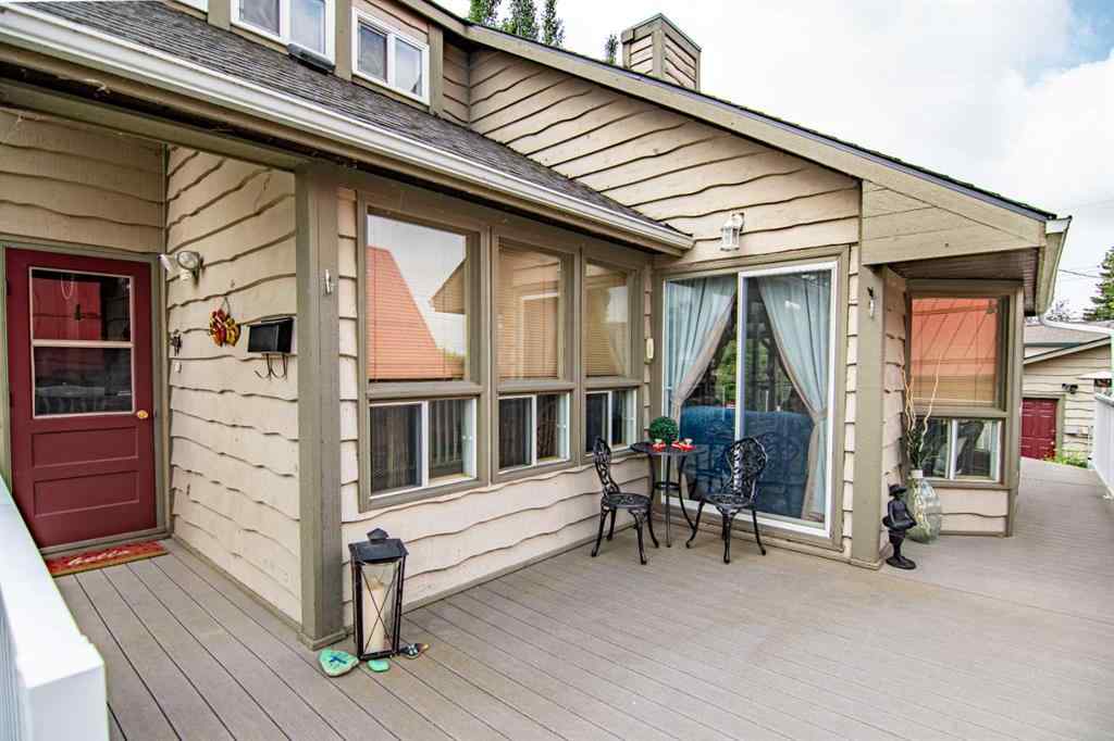 MLS® A2265675 - 5014 43 Street  in Cottage Area Sylvan Lake, Residential