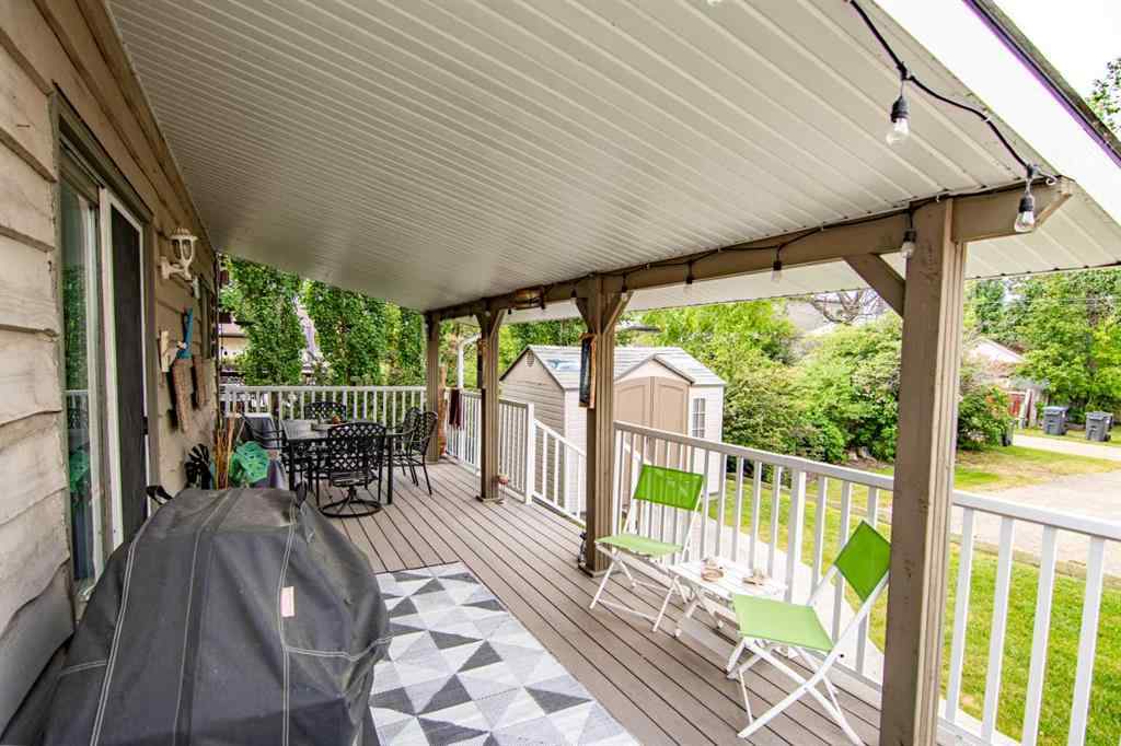 MLS® A2265675 - 5014 43 Street  in Cottage Area Sylvan Lake, Residential