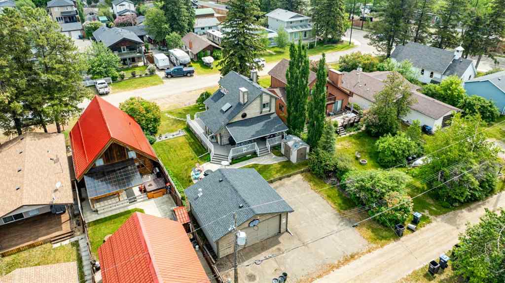 MLS® A2265675 - 5014 43 Street  in Cottage Area Sylvan Lake, Residential