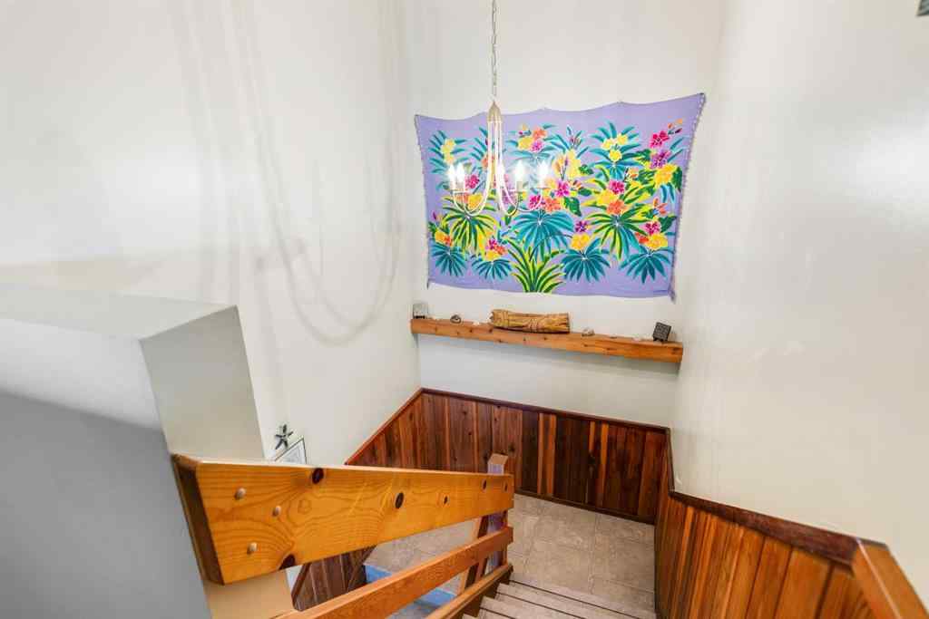 MLS® A2265675 - 5014 43 Street  in Cottage Area Sylvan Lake, Residential