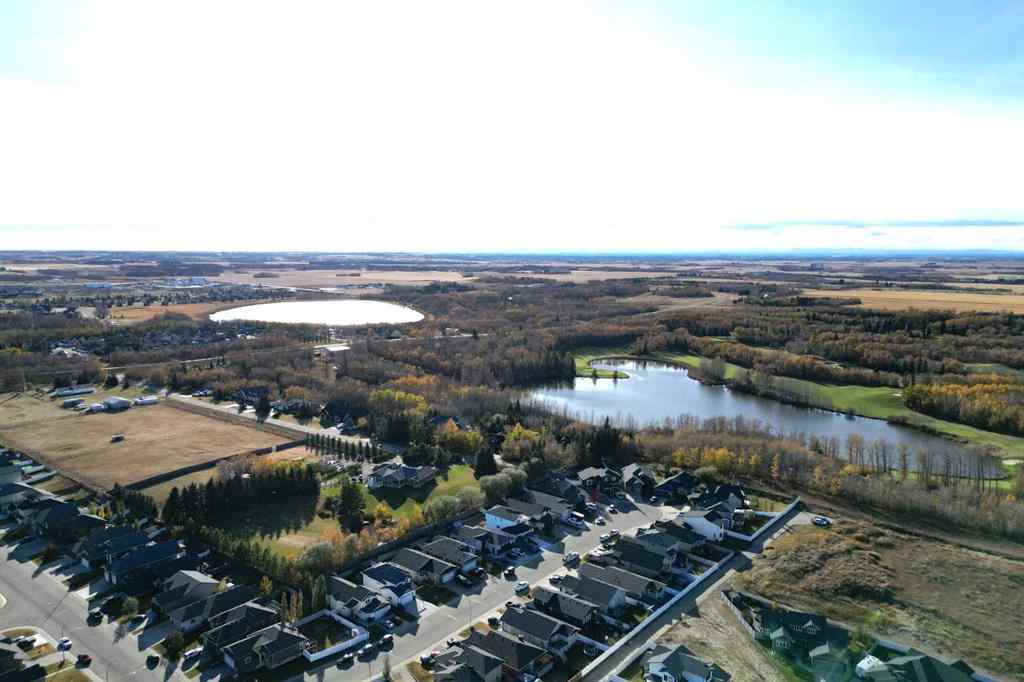 MLS® A2265678 - 5821 Maple Cres   in Hazelwood Estates Innisfail, Residential