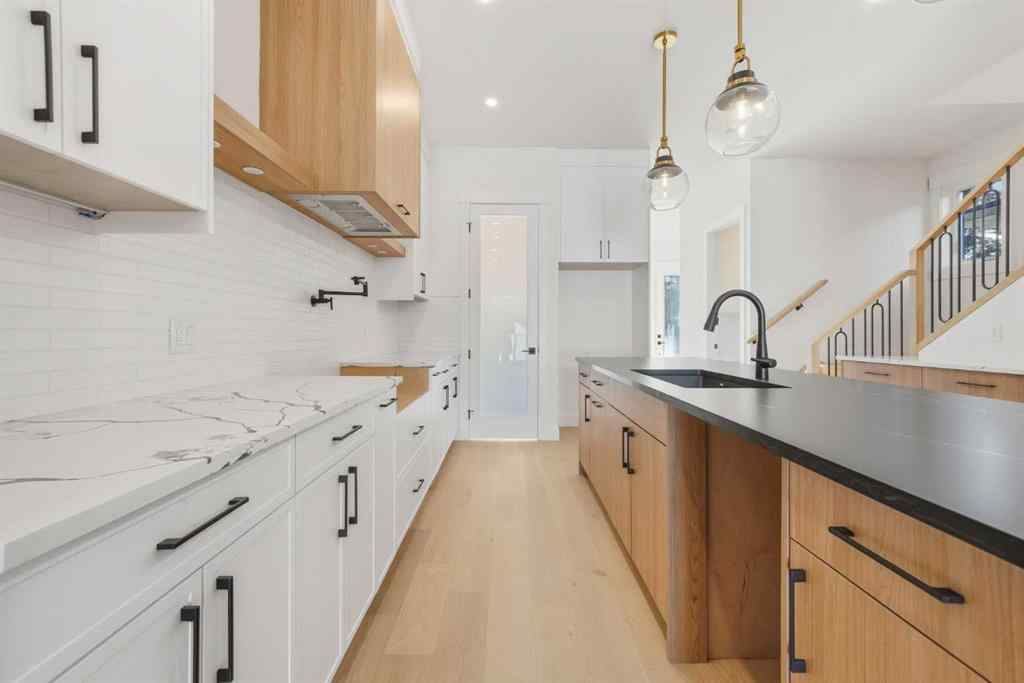 MLS® A2265682 - 2412 29 Avenue SW in Richmond Calgary, Residential