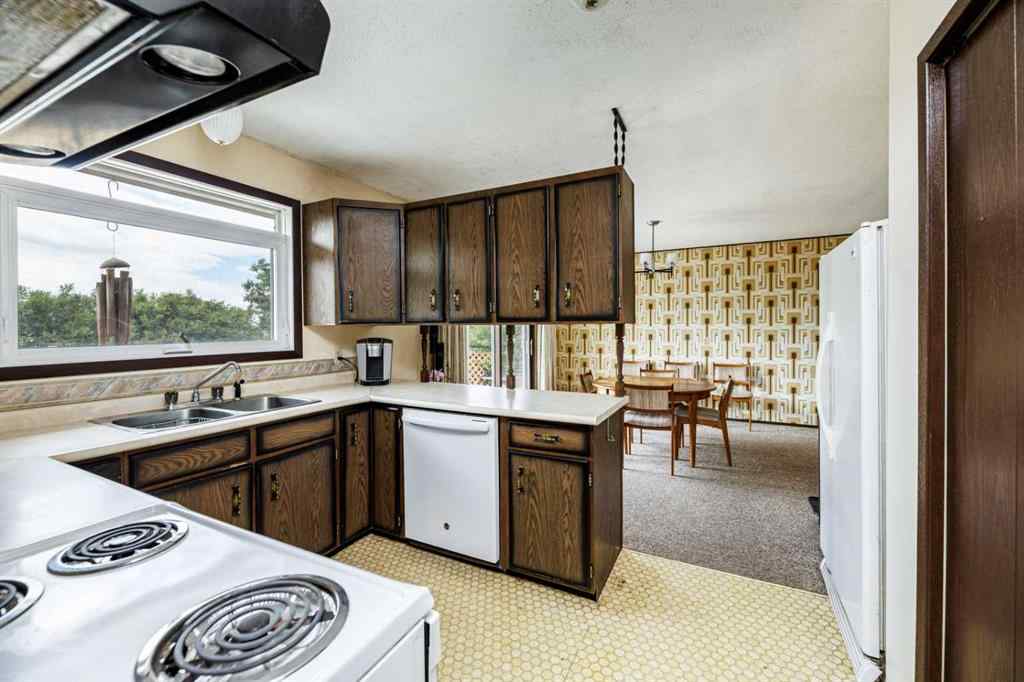 MLS® A2265687 - 5021 48 Avenue  in NONE Rimbey, Residential