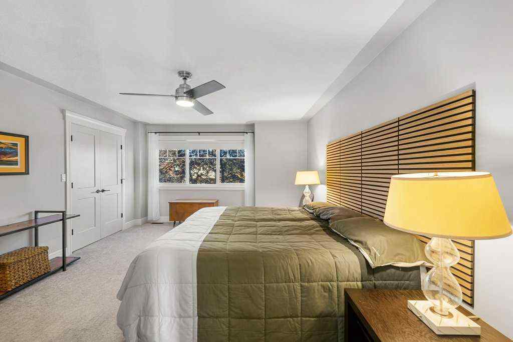 MLS® A2265690 - 615 10 Avenue NE in Renfrew Calgary, Residential