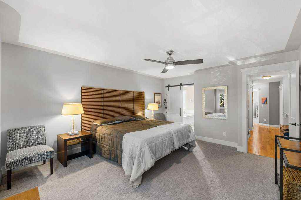 MLS® A2265690 - 615 10 Avenue NE in Renfrew Calgary, Residential