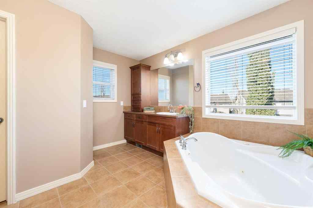 MLS® A2265693 - 31 Autumn Place SE in Auburn Bay Calgary, Residential