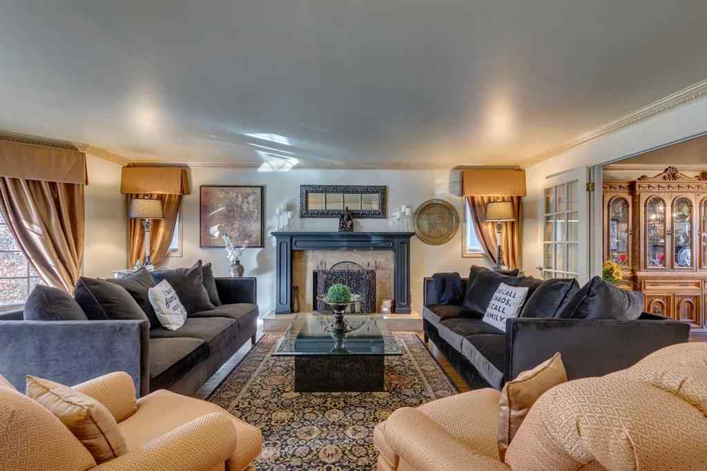 MLS® A2265694 - 1302 Frontenac Avenue SW in Upper Mount Royal Calgary, Residential