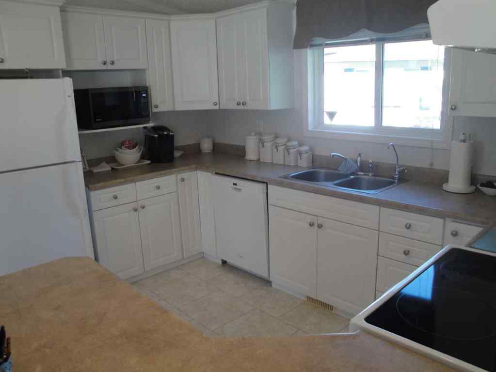 MLS® A2265695 - 3304 29th Street S in Parkbridge Estates Lethbridge, Mobile