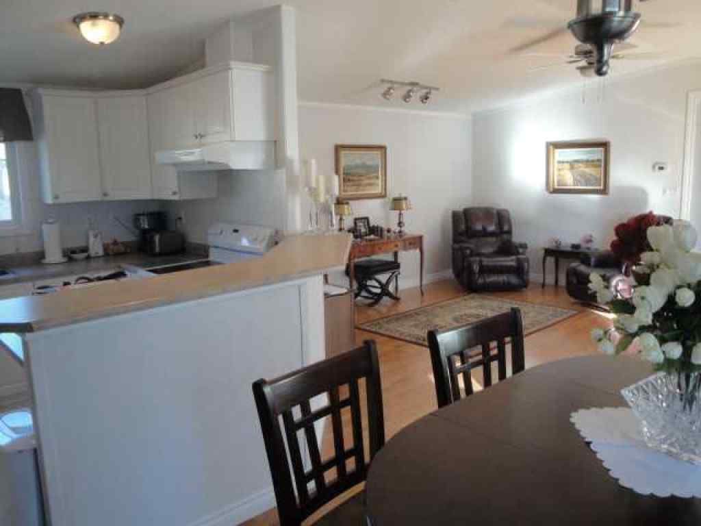 MLS® A2265695 - 3304 29th Street S in Parkbridge Estates Lethbridge, Mobile