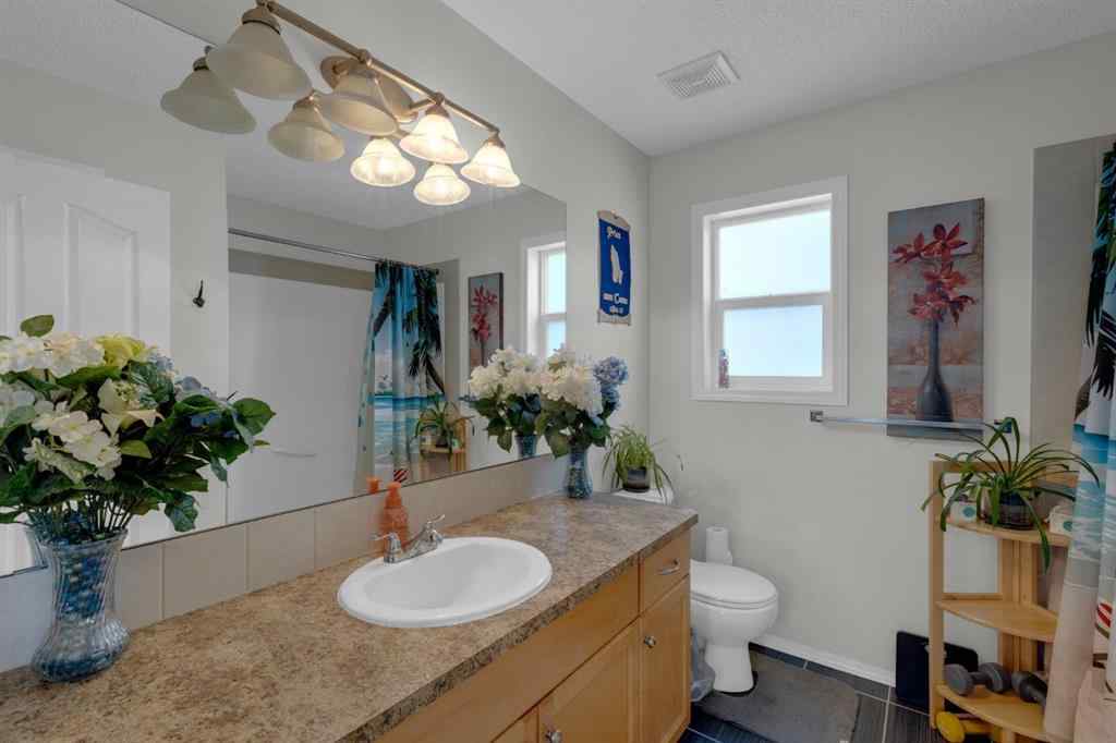 MLS® A2265696 - 186 Everglen Rise SW in Evergreen Calgary, Residential