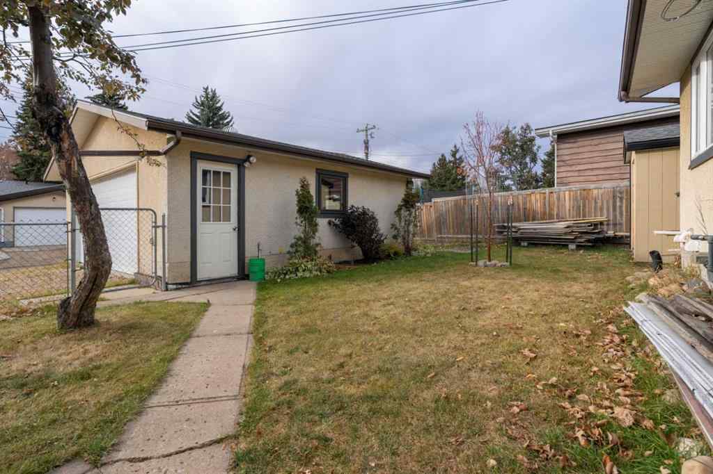 MLS® A2265697 - 6505 45A Avenue  in Westmount Camrose, Residential